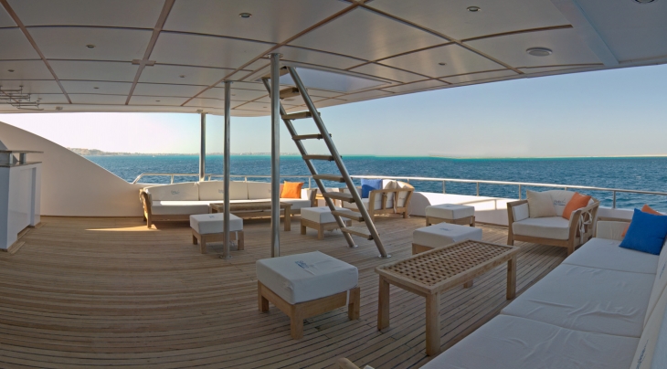M/Y Infinity