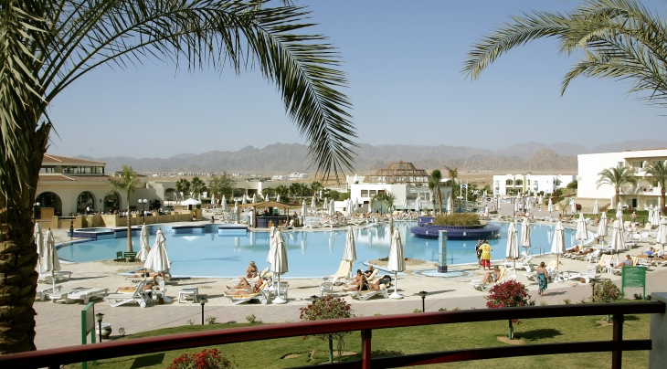 Xperience Kiroseiz Parkland Resort Pool