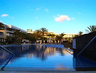 Swimming pool at Hotel Costa Calero Thalaso & Spa in Lanzarote