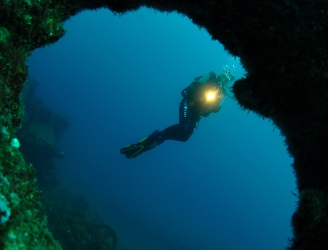 Amazing underwater topography in the Azores © Sofiane Belkessa