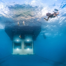 Underwater Room courtesy of Jesper Anhede, The Manta Resort