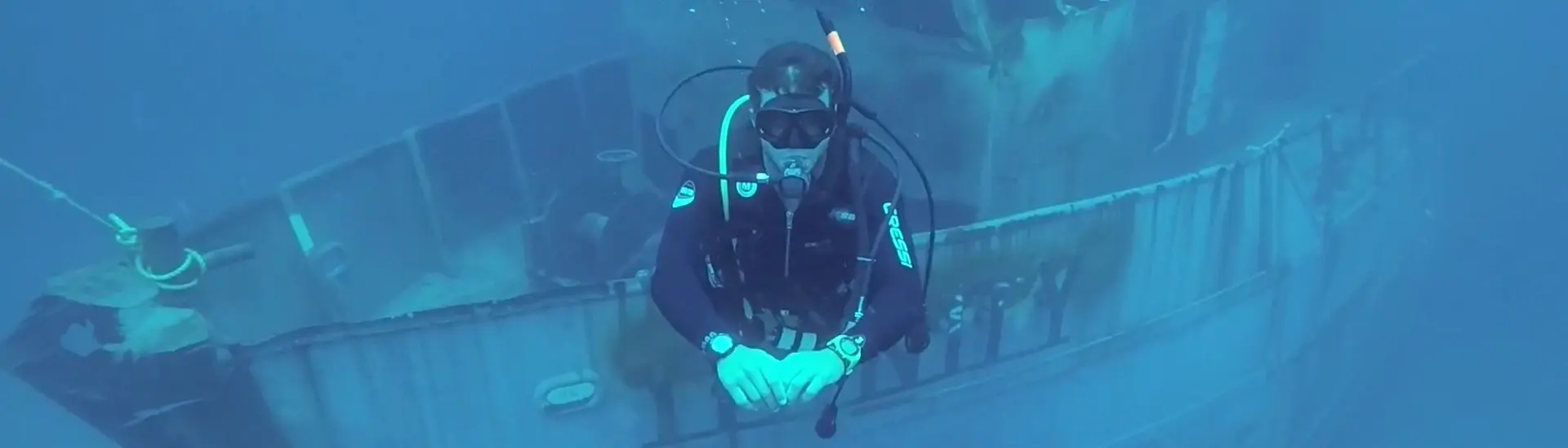 Trinity wreck & diver in Tobago