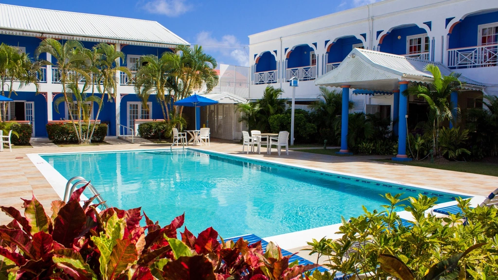 Swimming pool at Bay Gardens Inn in St Lucia