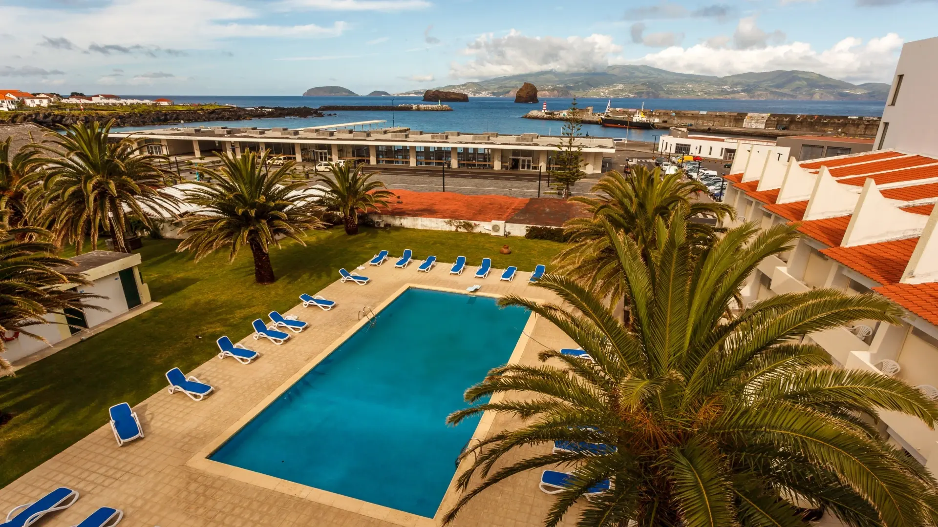 {card_image}{description}{/card_image}