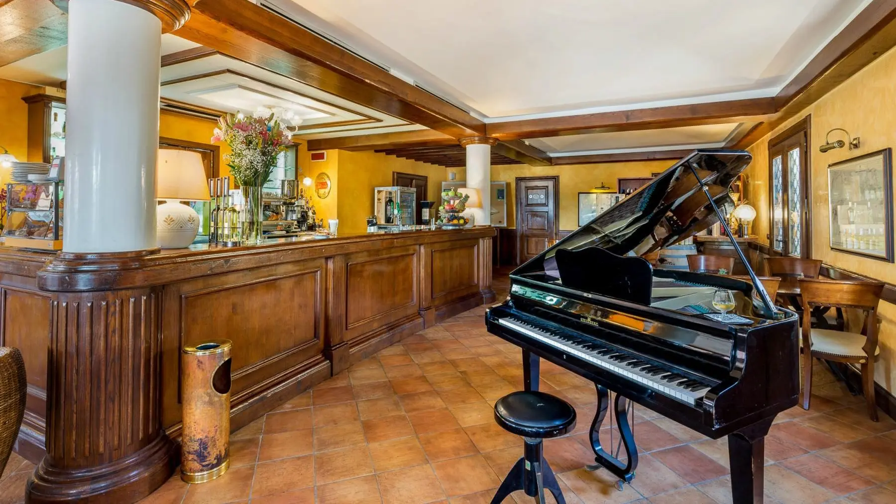 {card_image}{description}{/card_image}