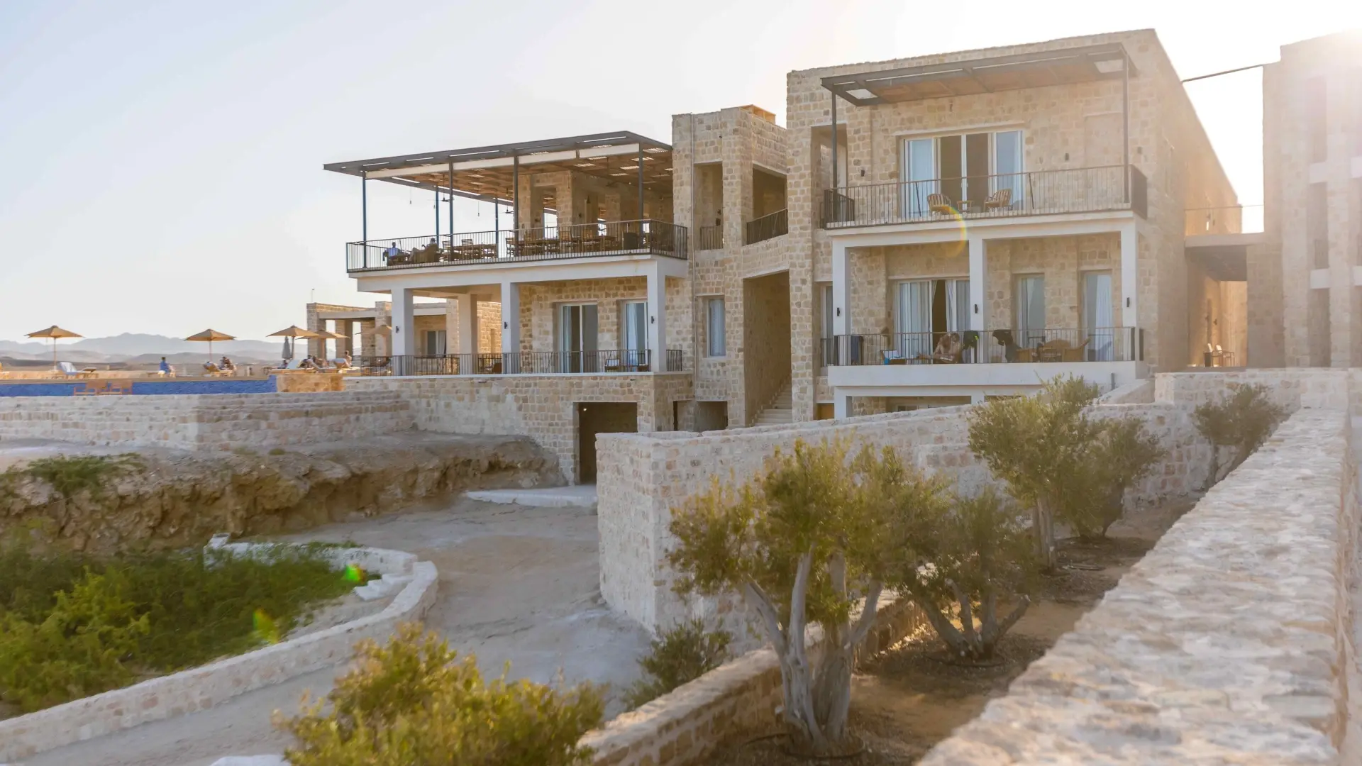 {card_image}{description}{/card_image}