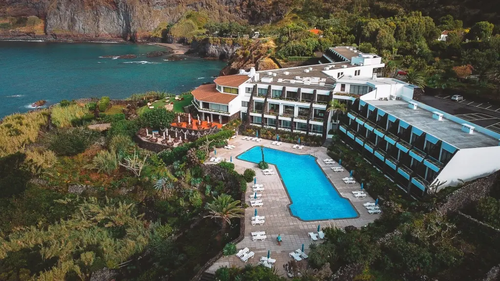 {card_image}{description}{/card_image}