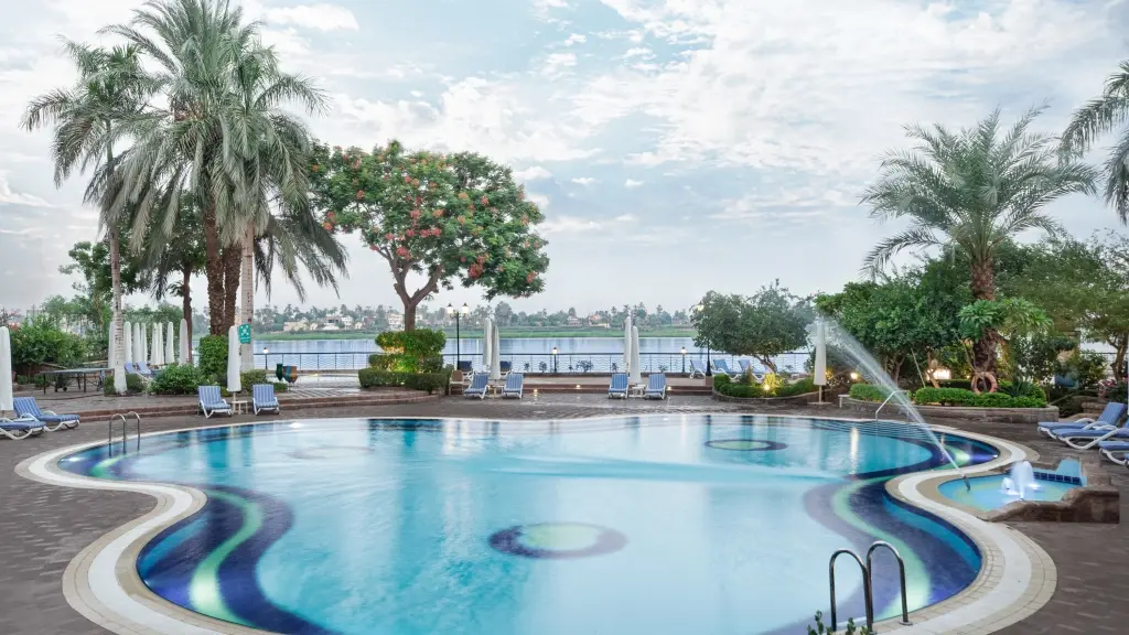 {card_image}{description}{/card_image}