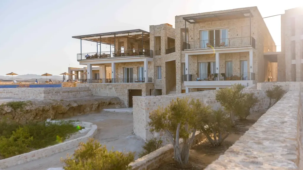 {card_image}{description}{/card_image}