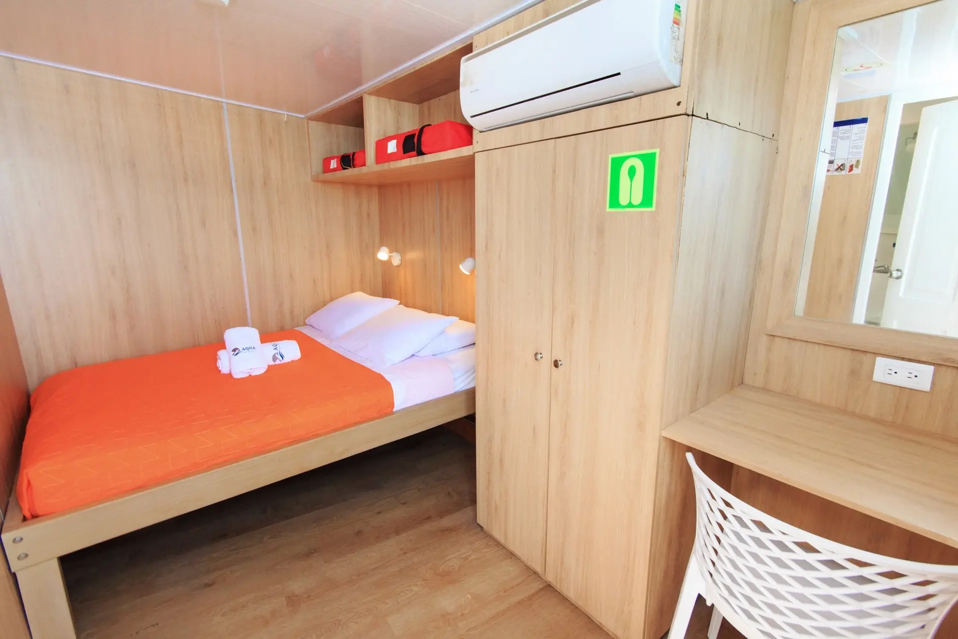 Main deck cabin on Aqua Galápagos, Galápagos