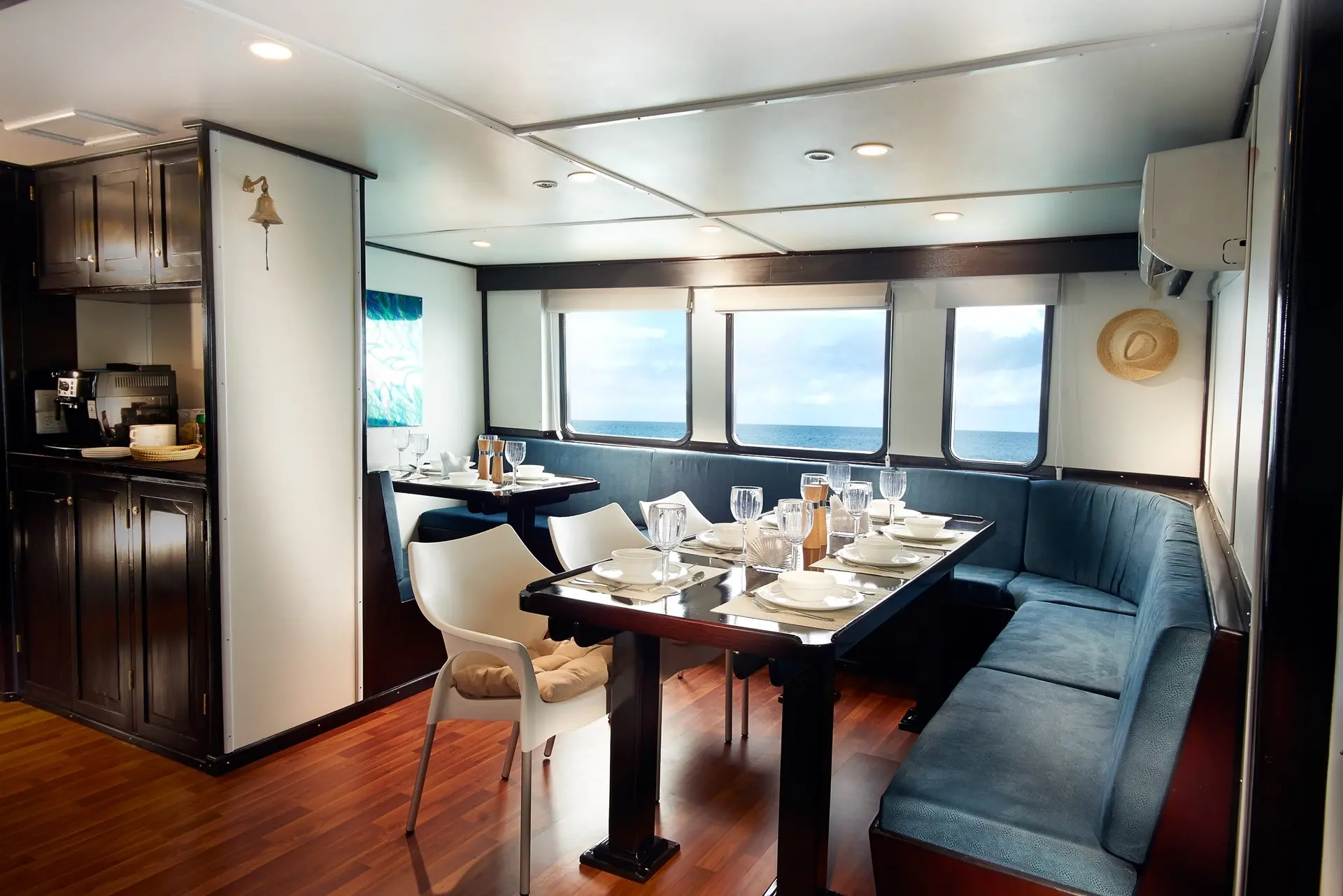 Dining on MV Galápagos Master, Galápagos