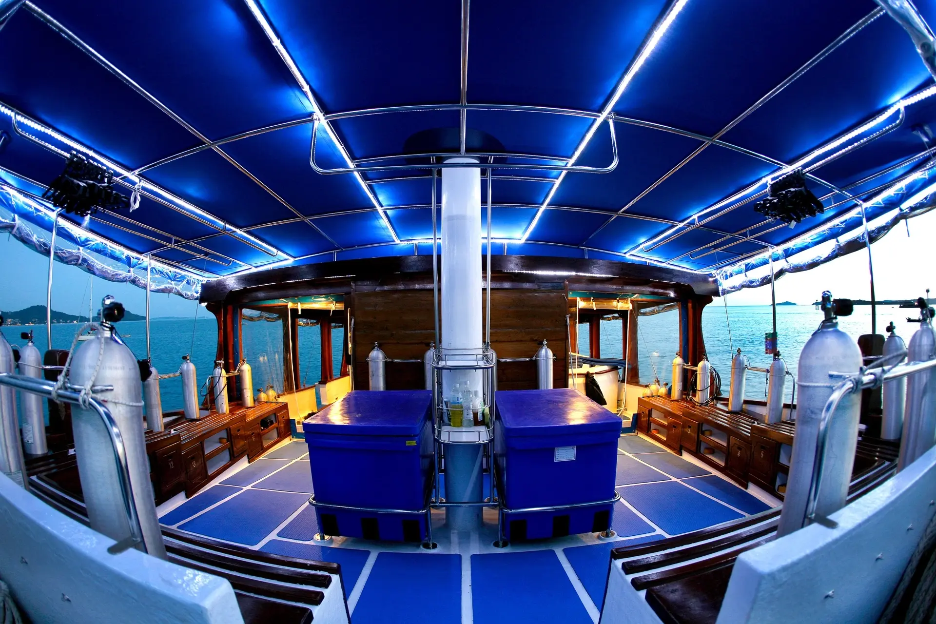 Dive deck on MV Galápagos Master, Galápagos