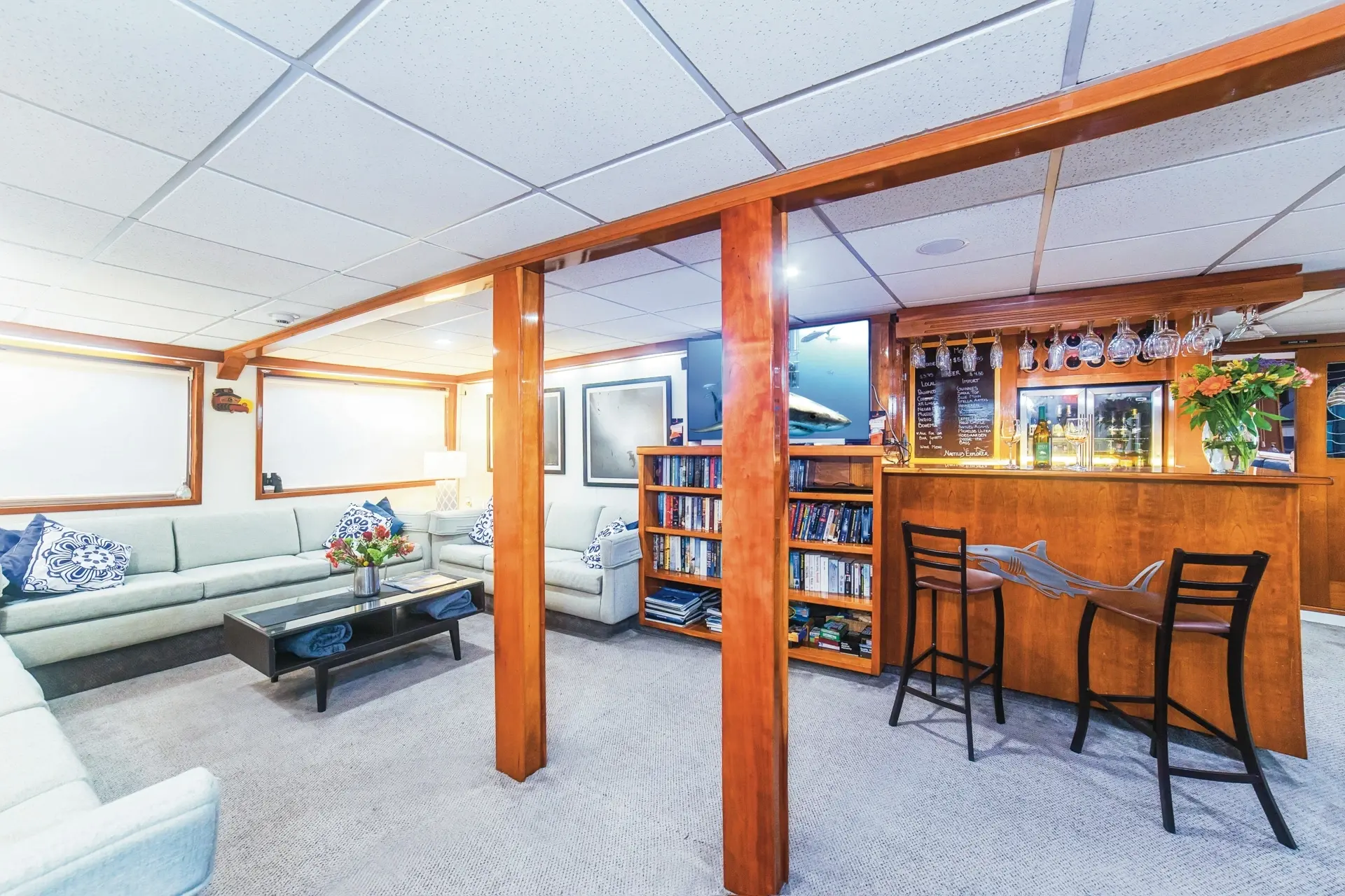 Bar & lounge on board Nautilus Explorer liveaboard in Mexico