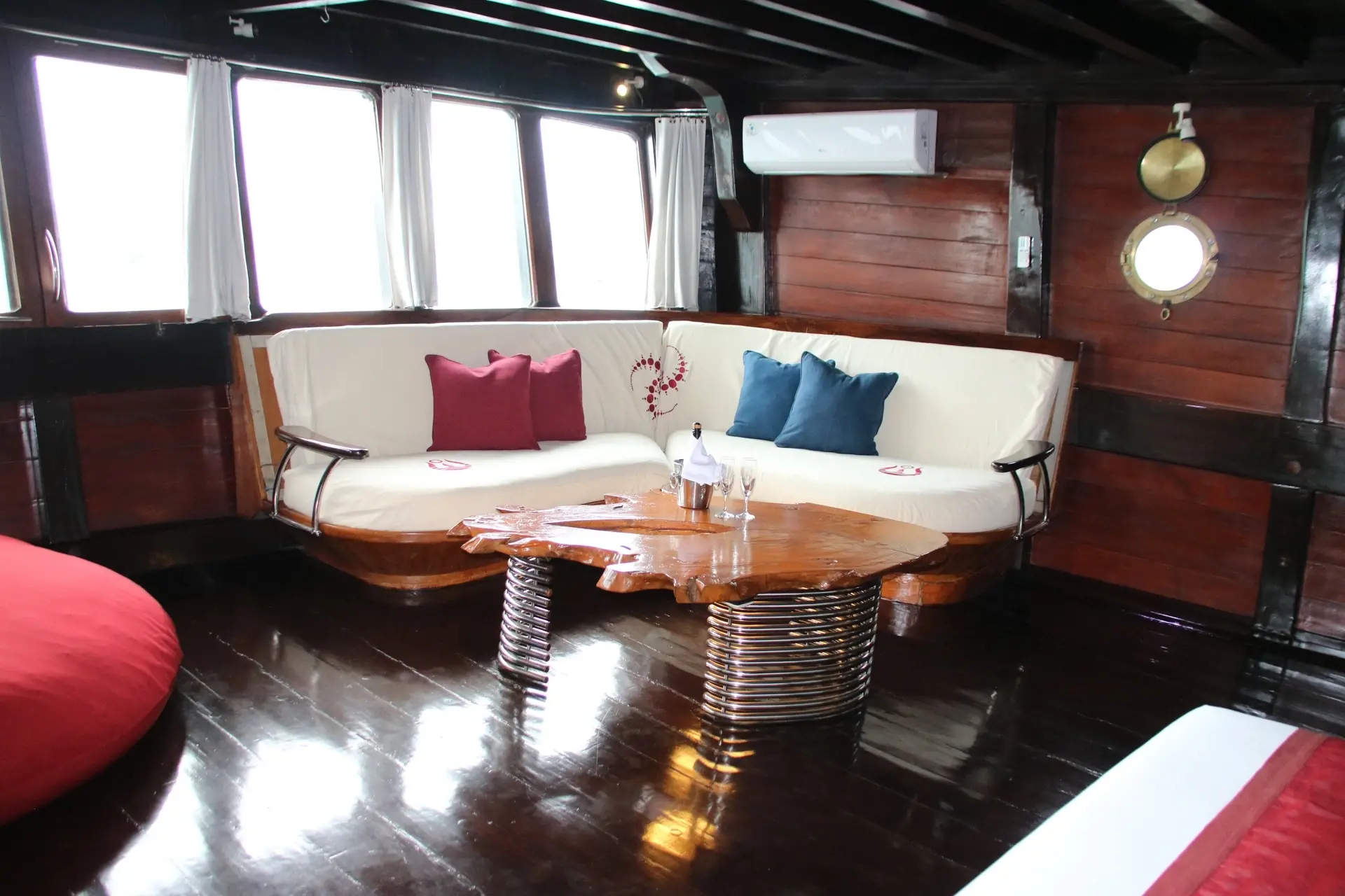 Master suite lounge on Dewi Nusantara, Indonesia