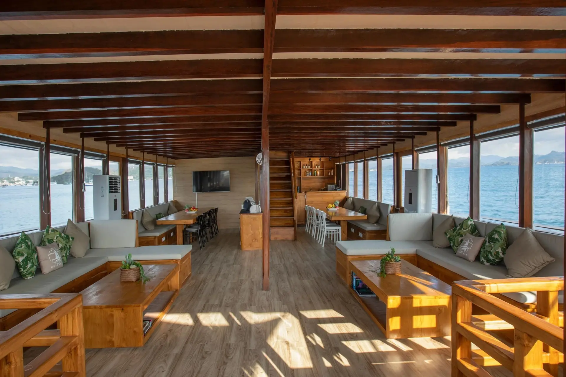 Salon on Indo Master Liveaboard, Indonesia