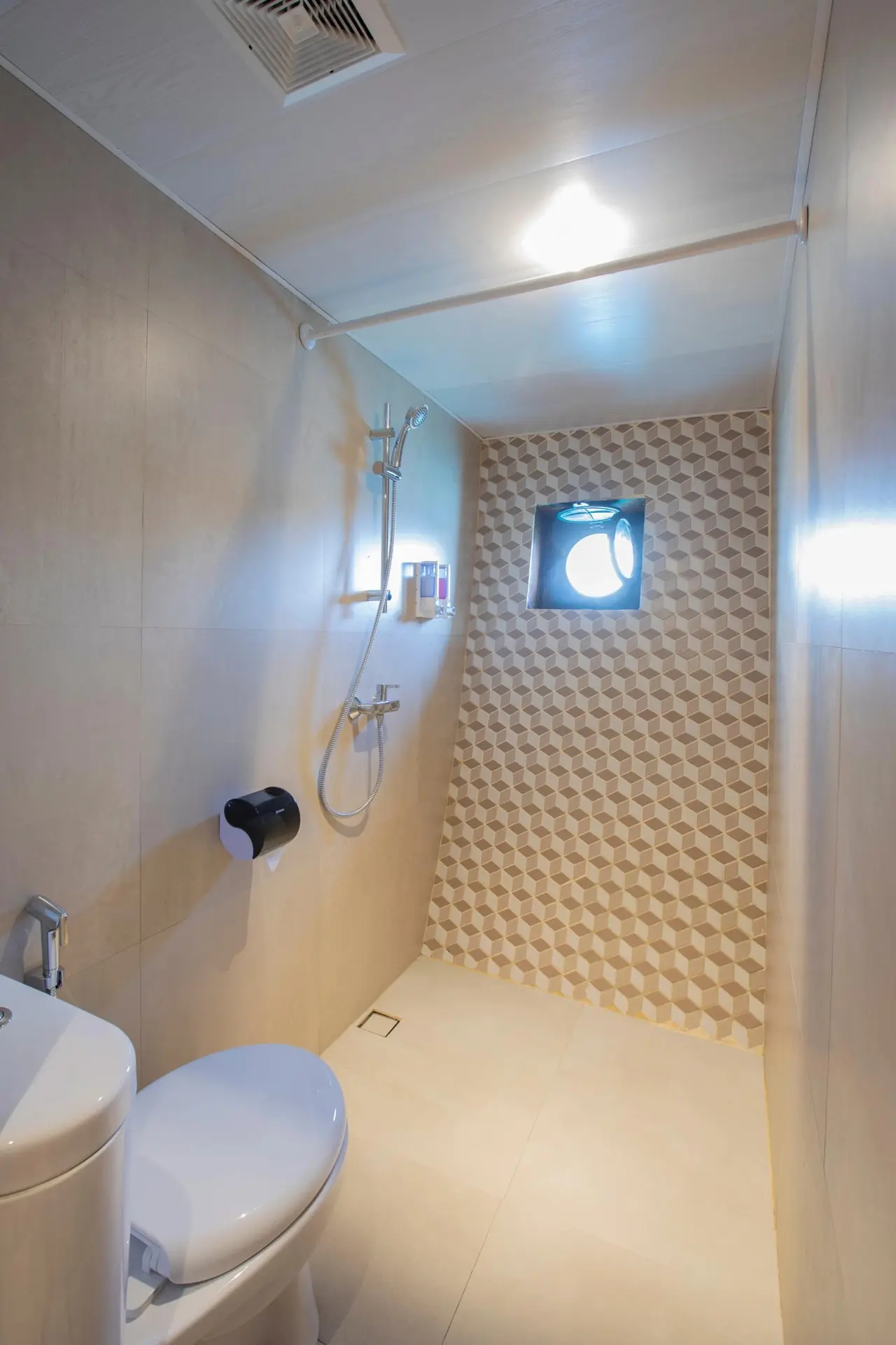 Standard bathroom on Indo Master Liveaboard, Indonesia