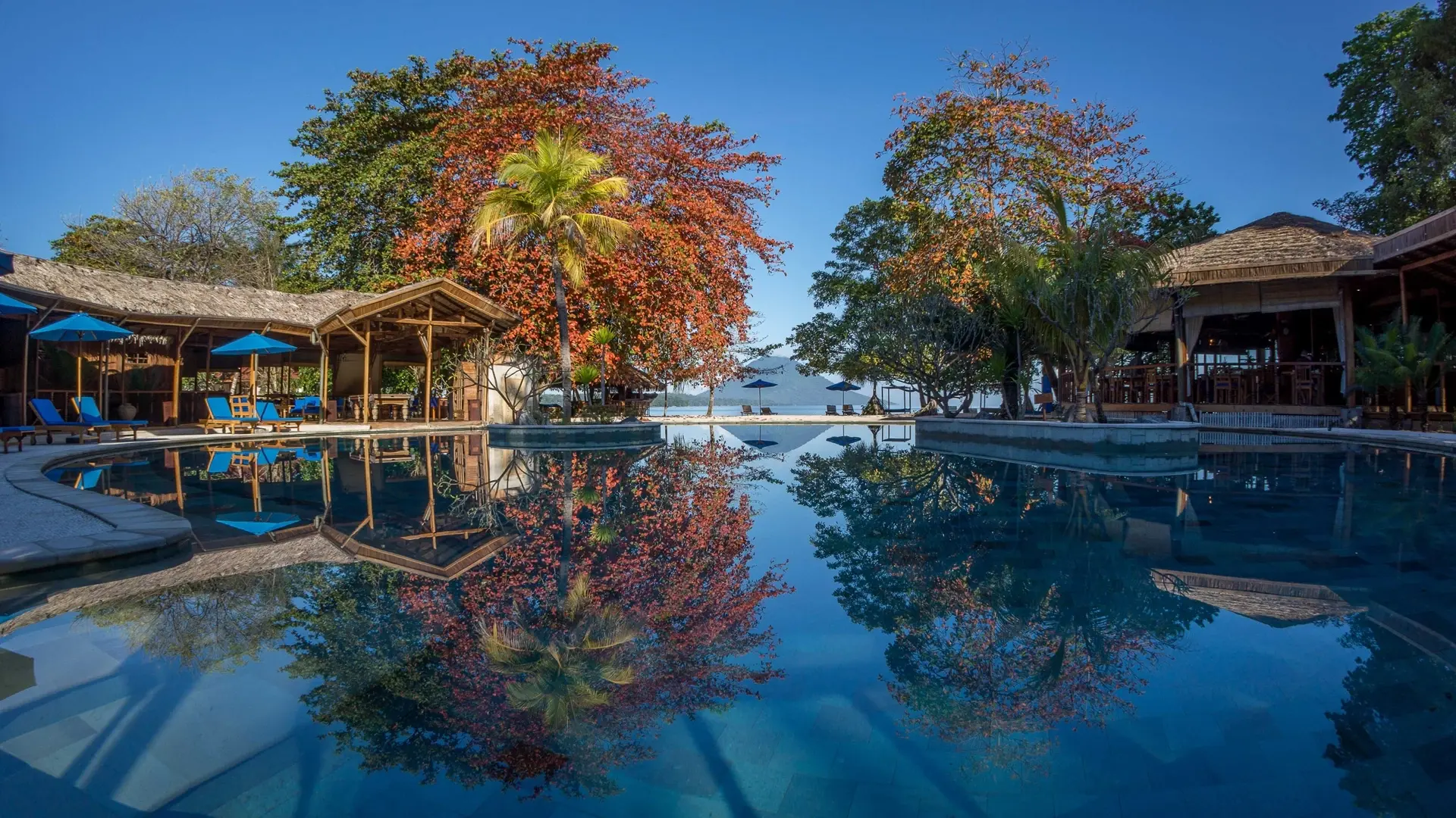 Swimming pool at Siladen Resort & Spa in Indonesia