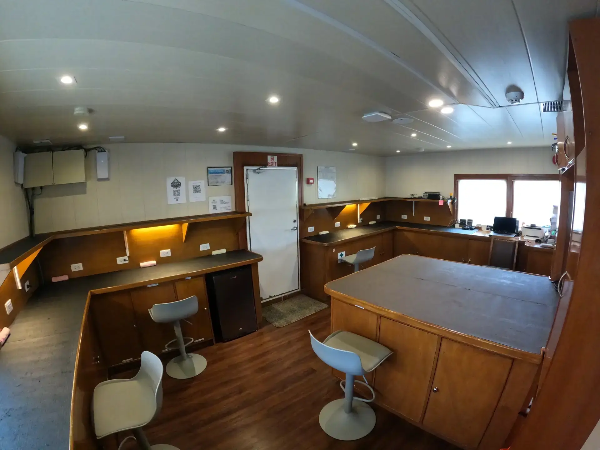 Camera room on board Atlantis Infiniti liveaboard in the Philippines