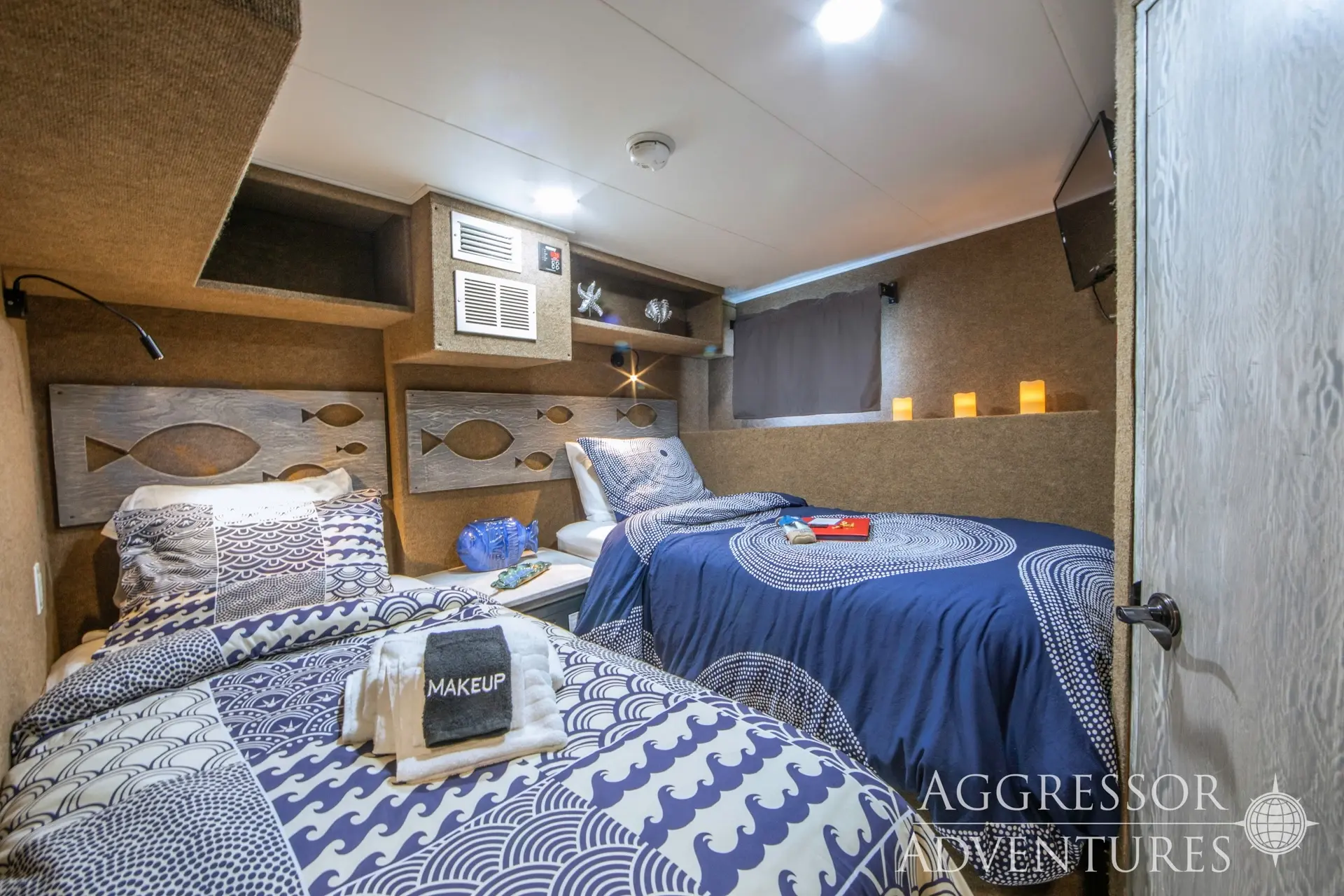 Twin cabin on Bahamas Aggressor II, Bahamas