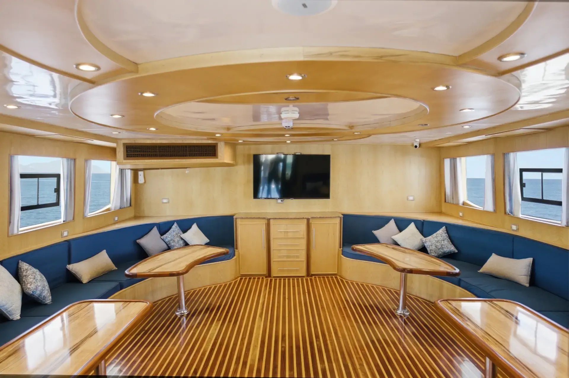 The salon on Freedom IV, Red Sea