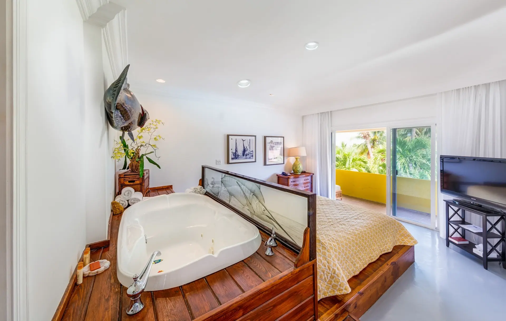 Penthouse suite at Bimini Big Game Club in the Bahamas