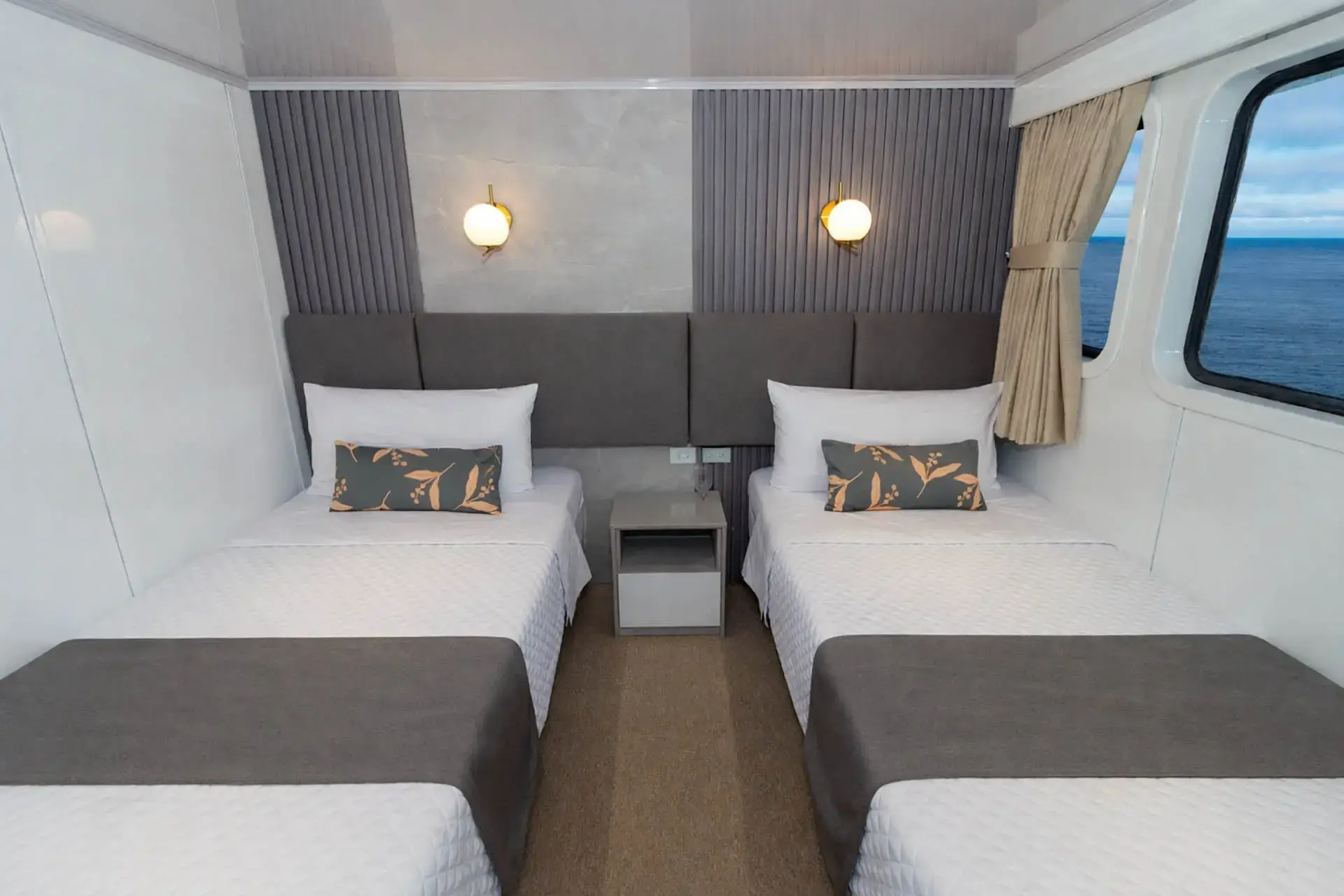 Twin cabin on Galaxy Diver III, Galapagos Islands