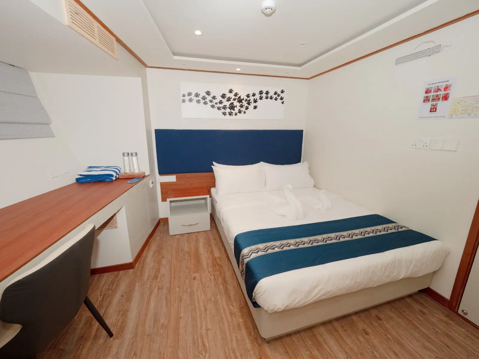 View of a double cabin with desk, on Seascape.