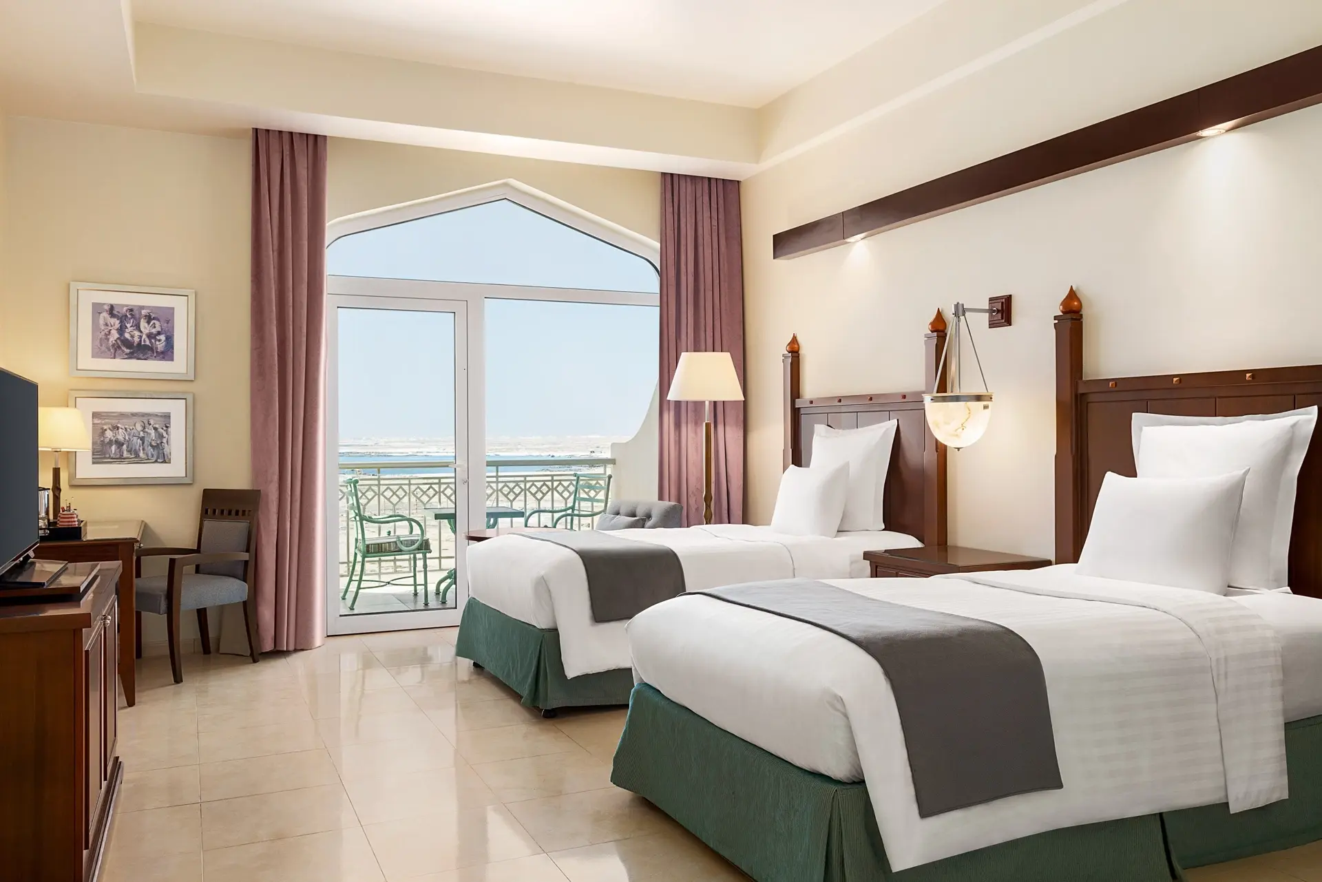 Twin room at Wyndham Garden Resort in Mirbat, Oman