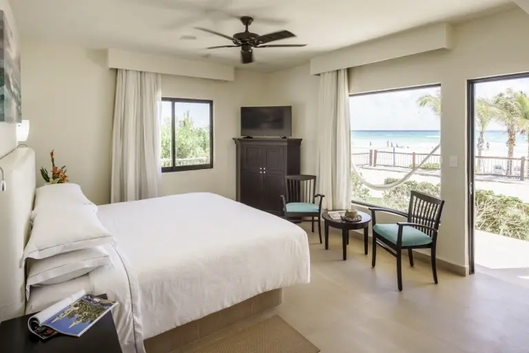Double bedroom at Allegro Playacar Resort in Mexico