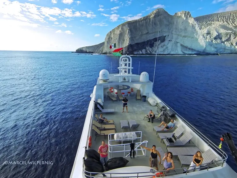 Nautilus Belle Amie liveaboard in Mexico