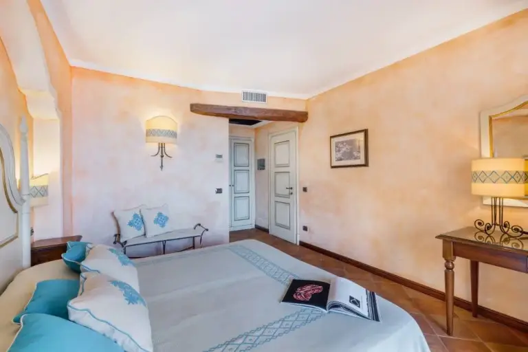 Classic bedroom at La Vecchia Fonte Hotel in Sardinia