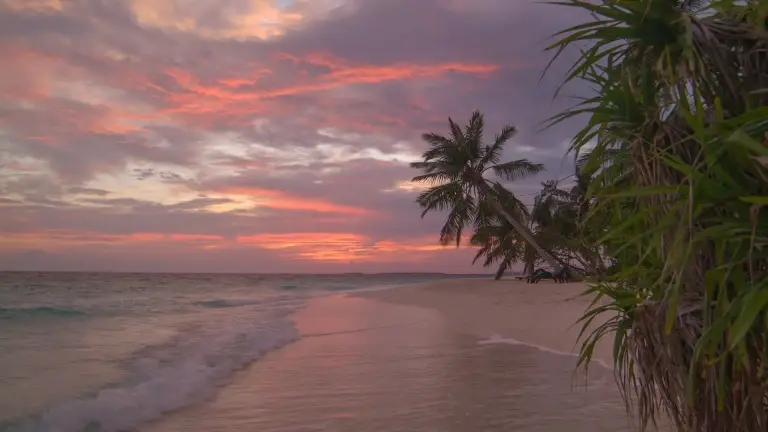 A sunset at Coco Palm Dhuni Kolhu Resort, Maldives