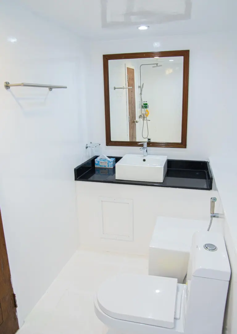 Lower deck bathroom on Emperor Virgo, Maldives