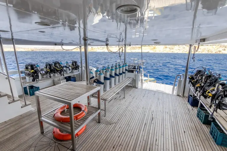 The dive deck on Eriny, Red Sea.