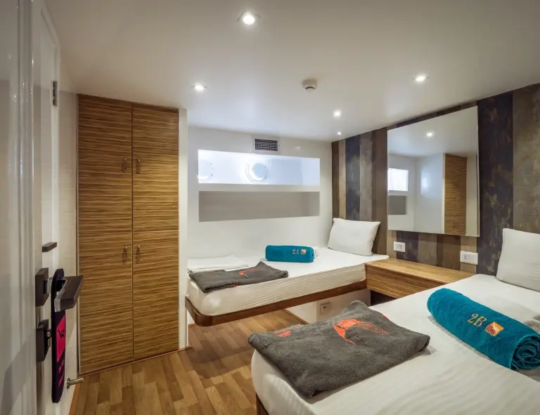 Standard lower twin cabin on Emperor Elite, Egypt