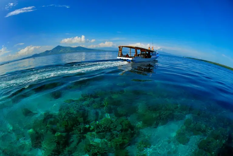Siladen boat in Indonesia