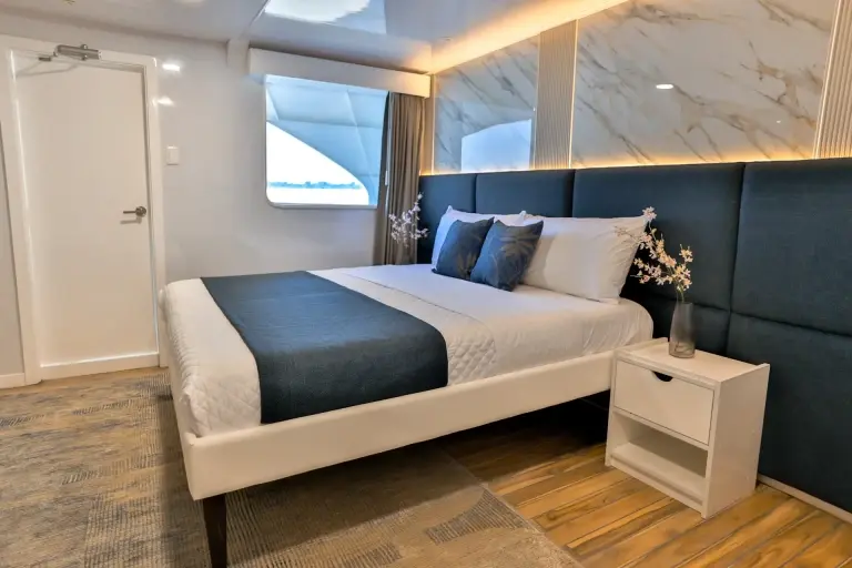 Main deck double cabin on Galaxy Diver II, Galapagos Islands