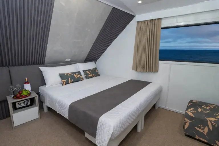 Double bed cabin on Galaxy Diver III, Galapagos Islands